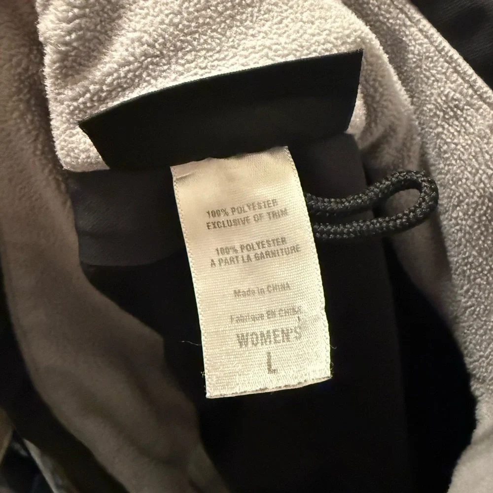 Patagonia Women’s Softshell Jacket Full Zip Black Gray Outdoor - Picture 10 of 10